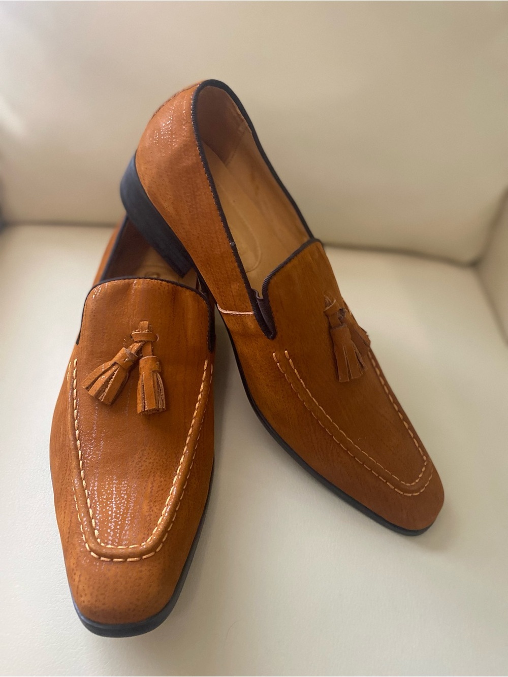 Carrucci NWOT 8 Designer Flash  Luxury Tassel Rust Slip-On Leather Loafers